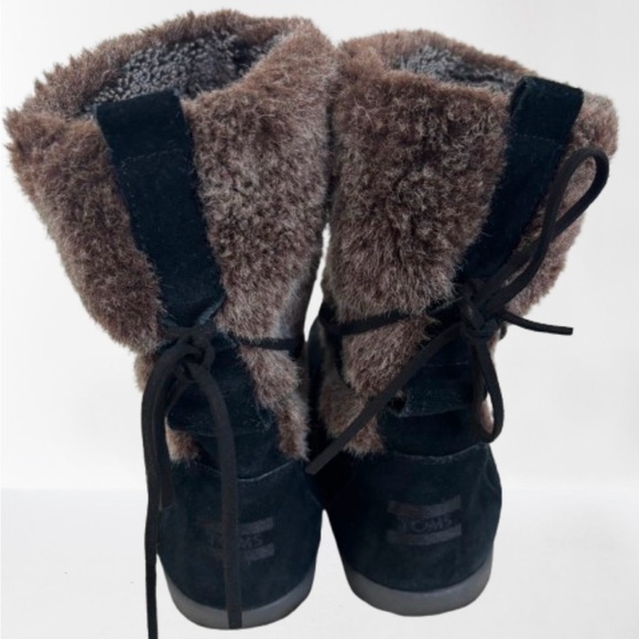 EUC Size 7 Tom’s Ankle Boots. - Picture 5 of 6